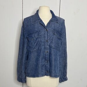 Jane and Delancey blue acid wash chambray lightweight top/jacket size large